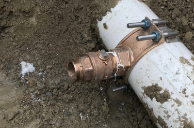 Water Dr. Water Line Hot Tap