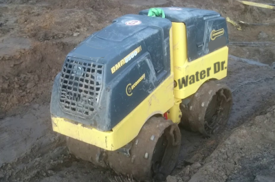 Water Dr. Trench Compactor